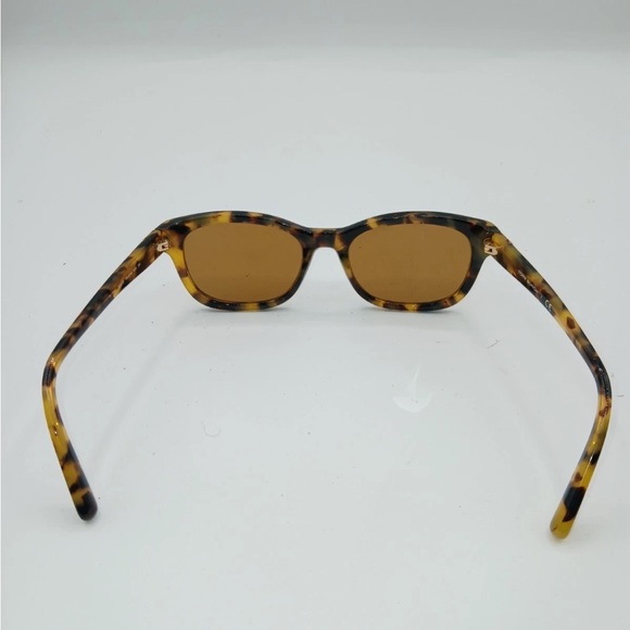 Tory Burch Tortoise Sunglasses with Orange Case - Picture 13 of 13